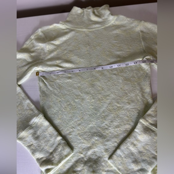 Free People You & I Turtleneck Top NWOT - Picture 8 of 11